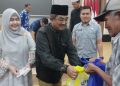 Peringatan 10 Muharram Pemkab Tanjab Barat: Manisnya Senyum Lansia Saat Terima Sembako dari Bupati Anwar Sadat
