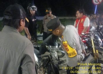 KRYD Polsek Mestong Berlangsung Hingga Dini Hari, Situasi Kamtibmas Tetap Kondusif