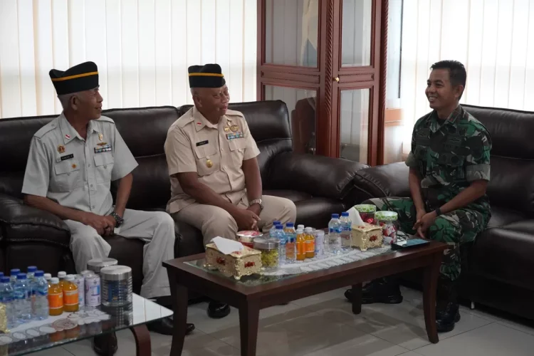 Danrem 042/Gapu Terima Audiensi PPAD Jambi, Perkuat Silaturahmi Prajurit dan Purnawirawan