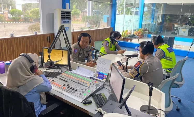 Polantas Menyapa di RRI Jambi, Ditlantas Polda Jambi Kupas Tuntas Aturan Kendaraan Prioritas