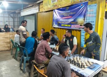 Sambut Hari Bhayangkara ke-80, Polisi Gelar Turnamen Catur di Desa Bakti Mulya Kab Muara Jambi