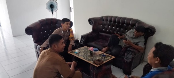 Bhabinkamtibmas Polsek Betara Sambangi Warga Desa Suak Labu, Perkuat Sinergi Jaga Kamtibmas dan Cegah Karhutla