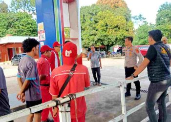 Kapolsek Batin XXIV Tindak Cepat Dugaan Pelangsiran BBM Subsidi di SPBU Durian Luncuk, Tegaskan Pengawasan Diperketat