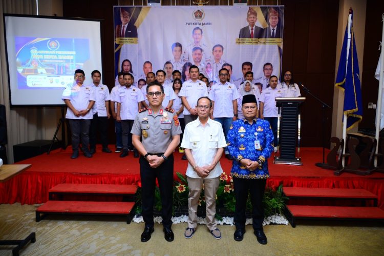 Kapolda Jambi Hadiri Pelantikan Ketua dan Pengurus PWI Kota Jambi Masa Bakti 2026-2029