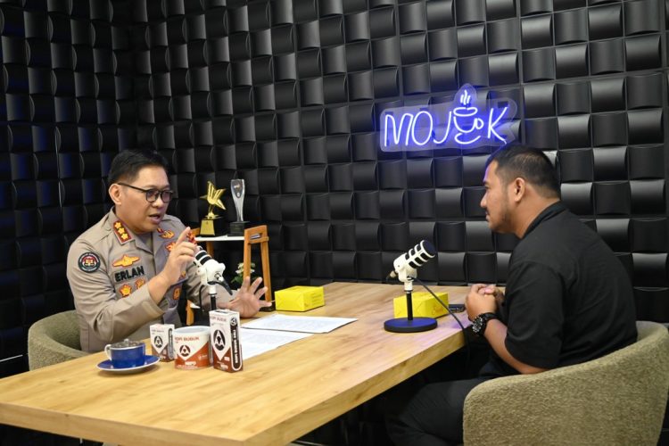 Kabid Humas Polda Jambi Paparkan Rangkaian Hari Bhayangkara ke-80 dan Program Presisi dalam Podcast Bersama Tribun Jambi