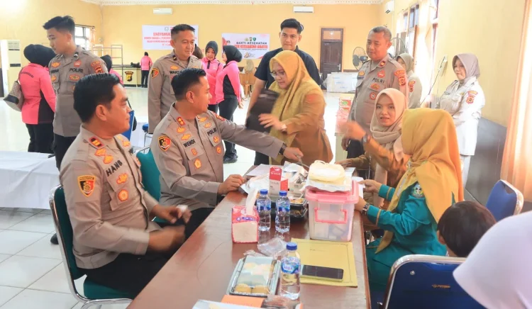 Polres Sarolangun Gelar Donor Darah dan Layanan Kesehatan Gratis Sambut Hari Bhayangkara ke-80