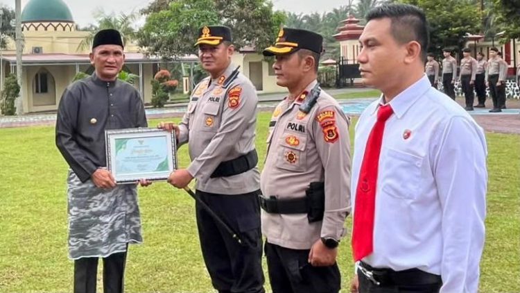 Pemkab Sarolangun Beri Penghargaan kepada Polres atas Keberhasilan Ungkap Kasus Narkoba
