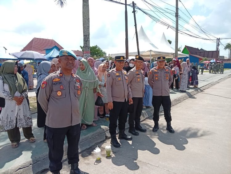 Polres Tanjab Barat Amankan Penyambutan Jamaah Haji Kloter 24 di Kuala Tungkal
