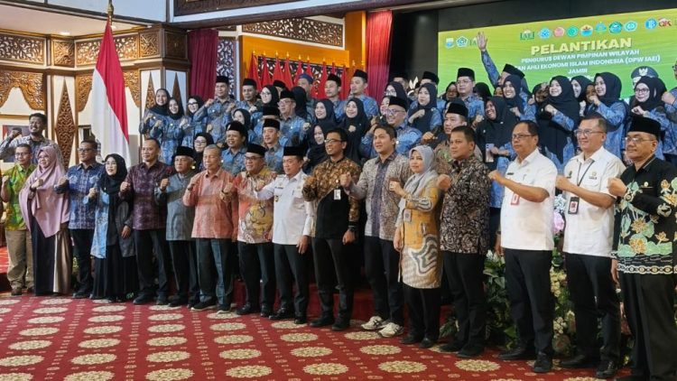 Gubernur Al Haris Resmi Lantik IAEI Jambi 2026-2031: Dorong Penguatan Ekonomi Syariah di Jambi