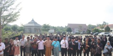 Wagub Sani Lepas 219 Siswa PKL SMKN 6 Kota Jambi untuk Dorong Generasi Siap Kerja dan Berdaya Saing Nasional