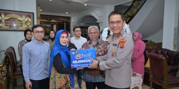 Kapolda Jambi Bersama PJU dan Bhayangkari Gelar Anjangsana ke Purnawirawan Polri dalam Rangka Hari Bhayangkara ke-80