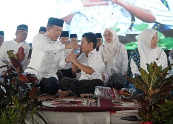 Gelar 10 Muharram 1448 H/2026 M, Pemprov Jambi Beri Santunan kepada 2000 Anak Yatim dan Difabel