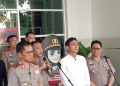 Kapolda Jambi Pimpin Konferensi Pers Dugaan TPPO dan Serahkan Kembali Bayi 8 Bulan kepada Ibu Kandung
