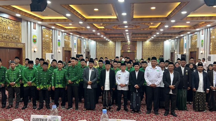 Gubernur Jambi Al Haris Hadiri Pelantikan Pengurus Jaringan Kiai dan Santri Nasional Jambi
