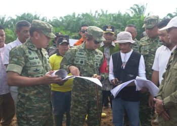 Pastikan Percepatan Program Ketahanan Pangan, Danrem 042/Gapu Tinjau Cetak Sawah Rakyat di Tebo