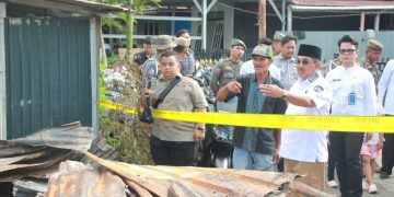 Bupati Anwar Sadat Tinjau Korban Kebakaran di Sungai Nibung: Salurkan Bantuan Logistik