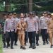 Kapolres Tebo Pimpin Langsung Penindakan PETI di Sungai Batanghari, Tujuh Rakit Dompeng Dimusnahkan