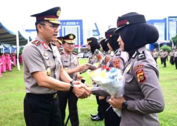 Ratusan Personel Polda Jambi Naik Pangkat, Kapolda Ingatkan Konsekuensi Tanggung Jawab