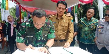 Dandim 0415/Jambi Dampingi Bupati Batang Hari Resmikan Jembatan Bailey Penghubung Dua Desa