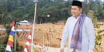 Bupati Tanjab Barat Serahkan Bantuan Kepada Korban Kebakaran di Tungkal Ilir