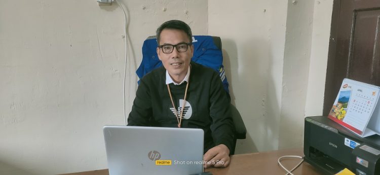 Bupati Tanjab Barat Serahkan Bantuan Kepada Korban Kebakaran di Tungkal Ilir