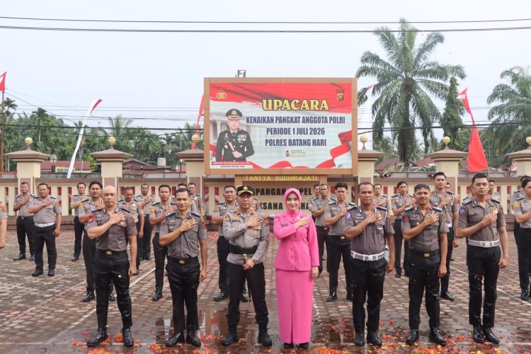 53 Personel Polres Batanghari Naik Pangkat, Kapolres: Amanah Baru Tingkatkan Pengabdian