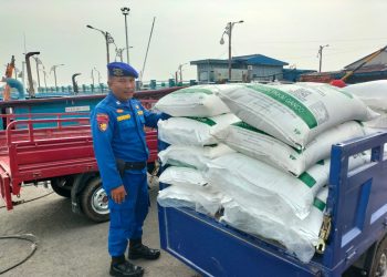 Polsek Kawasan Pelabuhan Marina Amankan Ibadah Minggu di Gereja Santo Paulus Kuala Tungkal, Ibadah Berlangsung Aman dan Khidmat