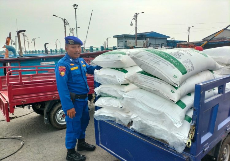 Polsek Kawasan Pelabuhan Marina Amankan Ibadah Minggu di Gereja Santo Paulus Kuala Tungkal, Ibadah Berlangsung Aman dan Khidmat