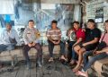 Bhabinkamtibmas Polsek Tungkal Ilir Intensifkan Sambang Warga, Sampaikan Imbauan Kamtibmas dan Pencegahan Karhutla