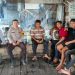 Bhabinkamtibmas Polsek Tungkal Ilir Intensifkan Sambang Warga, Sampaikan Imbauan Kamtibmas dan Pencegahan Karhutla