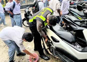 Polantas Menyapa, Satlantas Polres Merangin Edukasi Pelajar dan Tertibkan 15 Knalpot Brong di SMKN 1 Merangin