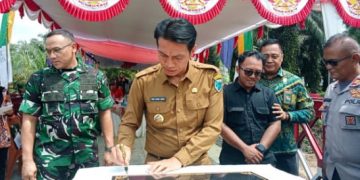 Resmikan Jembatan Bailey, Ini Pesan Bupati Batanghari