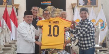 Gubernur Al Haris Pimpin Rapat Evaluasi Perkembangan Pelaksanaan Kegiatan Pembangunan Triwulan II TA 2026