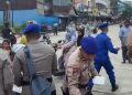 Satpolairud Polres Tanjab Barat Bagikan 125 Nasi Bungkus Dalam Program Jum’at Berkah