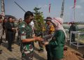 Danrem 042/Gapu Pimpin Penanaman Rumpun Bambu dan Pohon Produktif di Kawasan Sungai Batanghari
