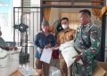 Perkuat Kamtibmas dan Kedekatan dengan Warga, Babinsa Olak Kemang Intensifkan Komsos