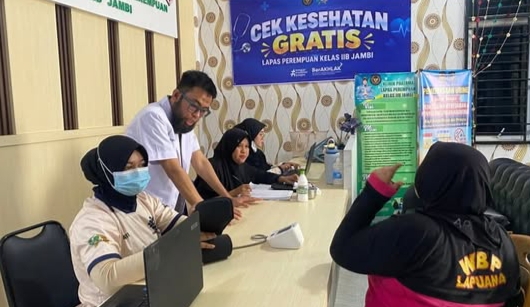 Jaga Kesehatan, Warga Binaan Rutin Cek Kesehatan Di Klinik Lapas Perempuan Jambi