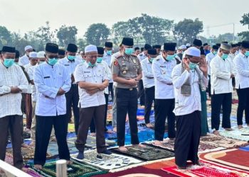 Wakapolres Tanjab Barat Hadiri Salat Istisqa, Munajat Bersama Mohon Hujan dan Keberkahan