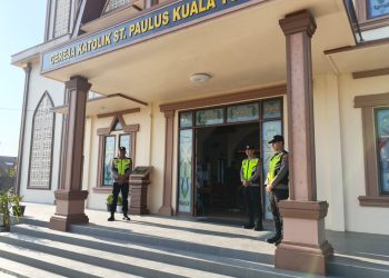 Polres Tanjab Barat Pastikan Ibadah Minggu Jemaat Gereja Santo Paulus Berlangsung Kondusif