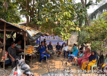 Sambang Nusa Presisi, Polairud Polda Jambi Pererat Silaturahmi dan Salurkan Sembako di Sungai Baung