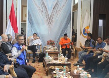 Wakil Ketua DPRD Muaro Jambi Wiranto Pimpin Paripurna Dengan Agenda Pandangan Fraksi-Fraksi Perubahan APBD