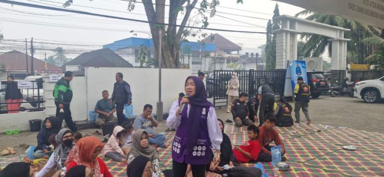 Sarapan Gratis Dihidangkan TP PKK Provinsi Jambi untuk Masyarakat