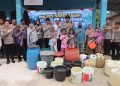 Polres Sarolangun Beri Bantuan Air Bersih ke Warga Desa Ladang Panjang