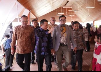 Wakil Ketua DPRD Muaro Jambi Wiranto Pimpin Paripurna Dengan Agenda Pandangan Fraksi-Fraksi Perubahan APBD