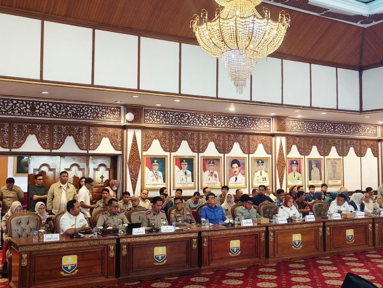 Satresnarkoba Polresta Jambi dan BNN Provinsi Jambi Razia Tempat Hiburan Malam, Pastikan Tidak Ada Transaksi Narkoba