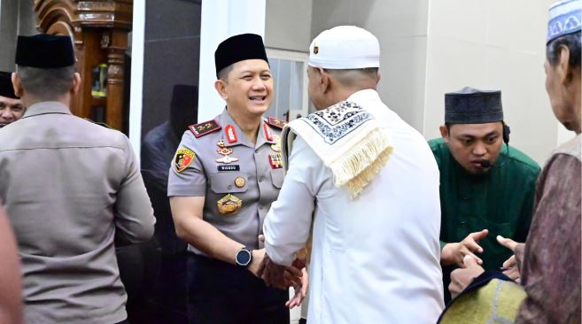 Subuh Keliling di Masjid Al-Munawarah, Kapolda Jambi Ajak Masyarakat Perkuat Sinergi Jaga Kamtibmas